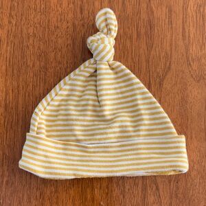 😊FREE😊 NWOT George Yellow and White Striped Kids Knotted Hat size 0-9m